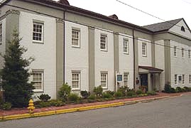 [photo, Town Hall, 100 North Morris St., Oxford, Maryland]